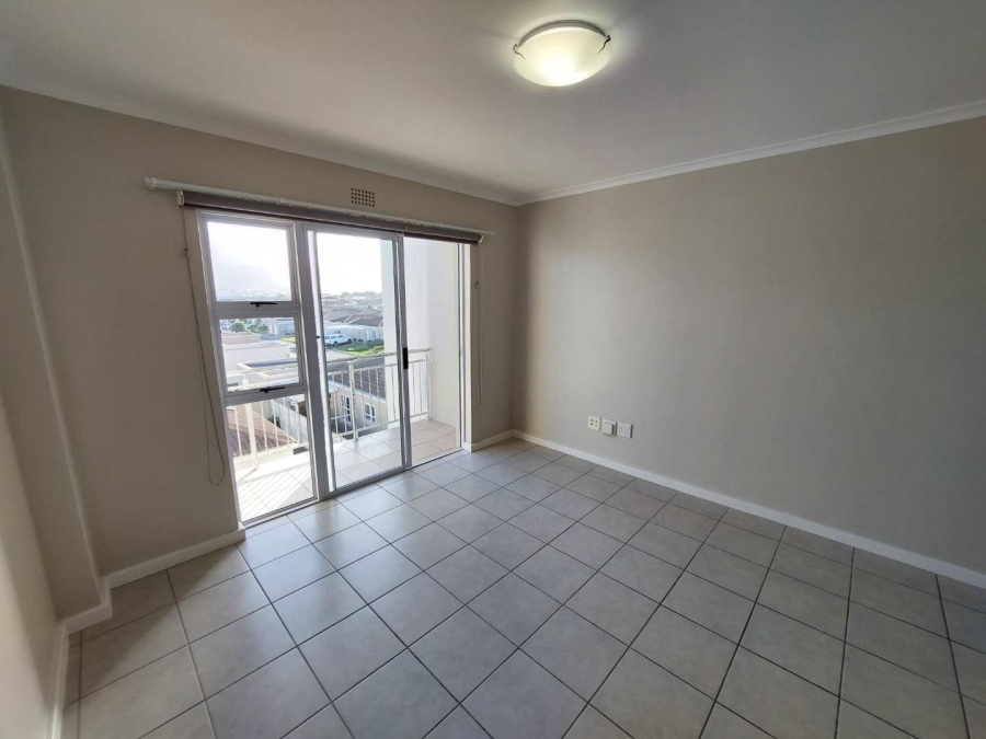 To Let 2 Bedroom Property for Rent in Muizenberg Western Cape